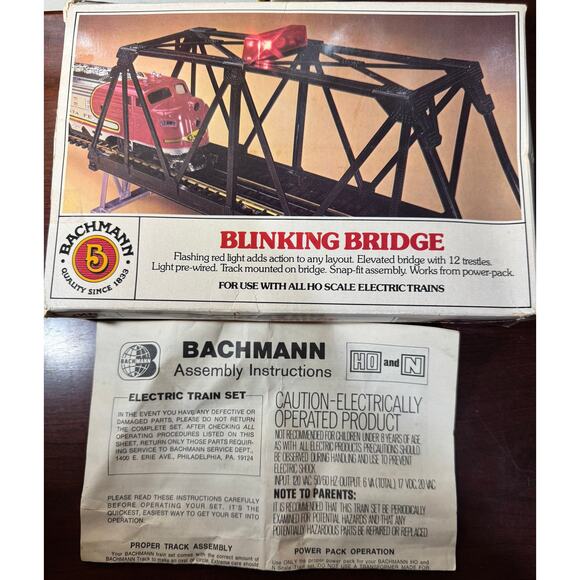 8 Bachman Trestle Bridge HO Scale Train Cars, Track, Bridge Trestle & Power Pack - Picture 2 of 8